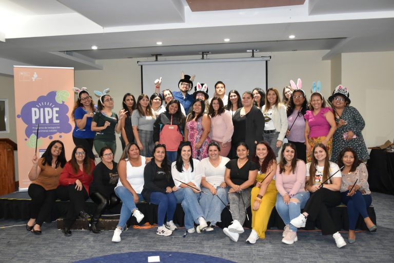 Educadoras de párvulo de Tarapacá se capacitaron para enseñar ciencia y tecnología en el aula