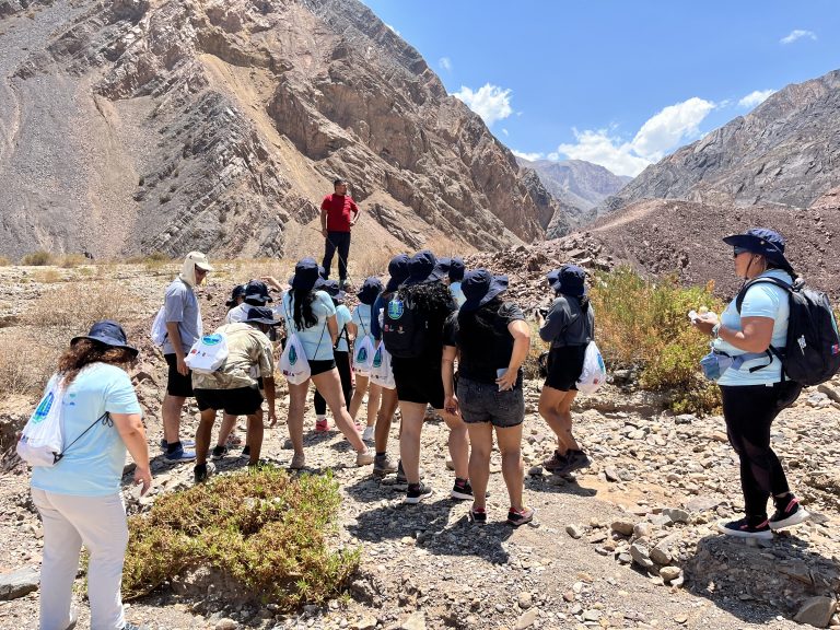 CAMPAMENTO EXPLORA VA: DOCENTES Y EDUCADORAS SE CAPACITARON EN CIENCIA, TECNOLOGÍA E INVESTIGACIÓN ESCOLAR