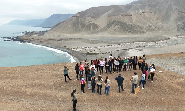 EDUCADORAS VISITAN PISAGUA PARA CAPACITARSE EN BIODIVERSIDAD, HISTORIA Y PATRIMONIO
