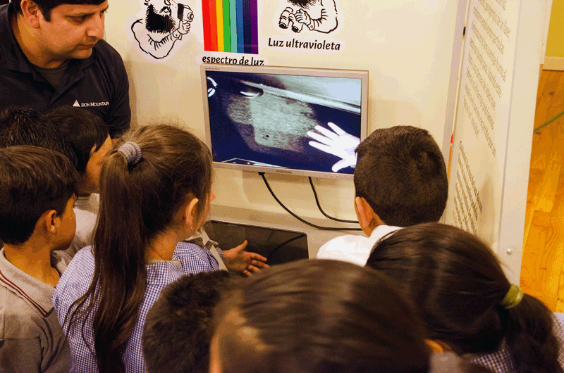 Aconcagua se ilumina de ciencia con exposición “Prende la Luz”