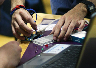 ¡Talleres de robótica y arduino en la UTFSM!