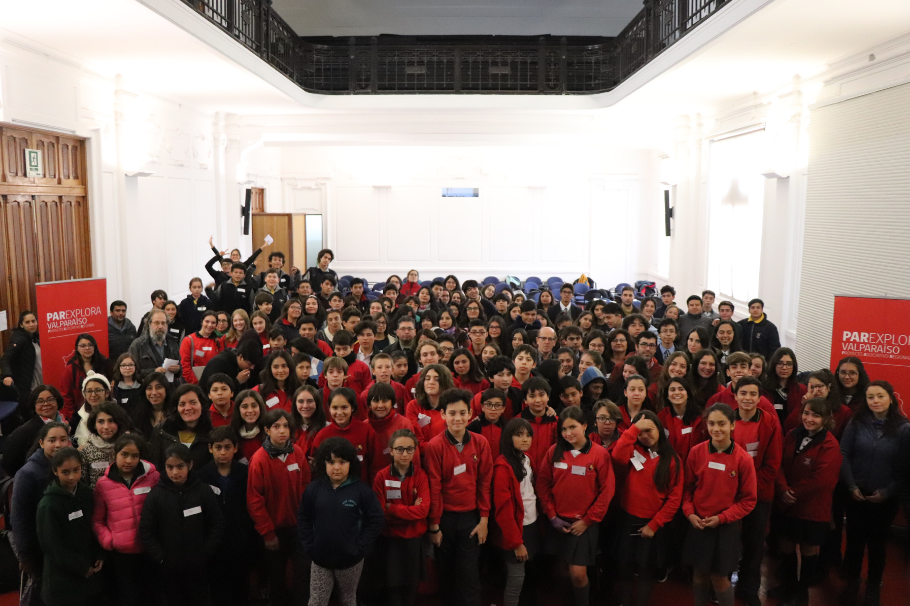 Más de 150 estudiantes y profesores de la Provincia de Valparaíso se reúnen para trabajar en investigación escolar