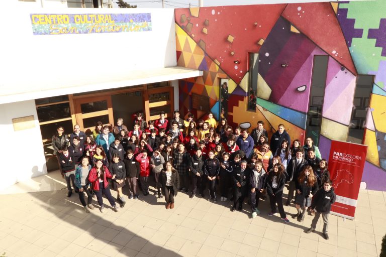 Cientos de estudiantes participan en segundo taller para las Academias Explora en Valparaíso