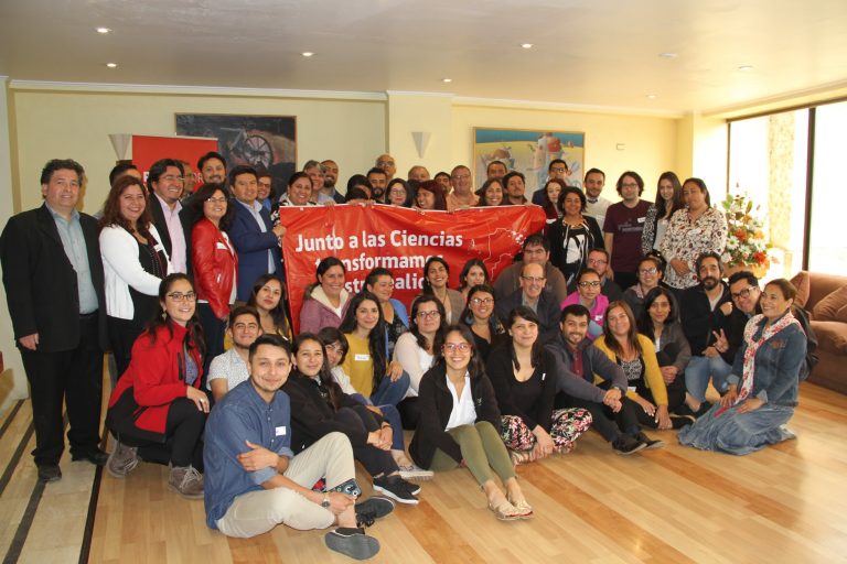 Academias Explora finalizan el año con participativa Jornada de Evaluación