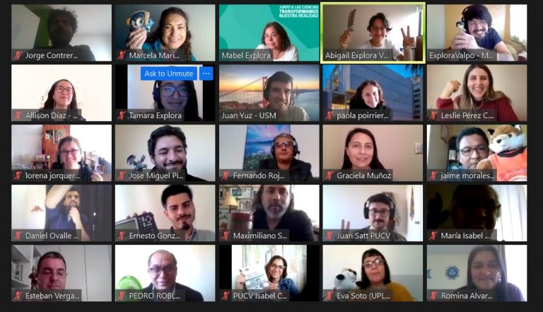Un centenar de científicos y científicas se comprometen con escolares en las Academias Explora